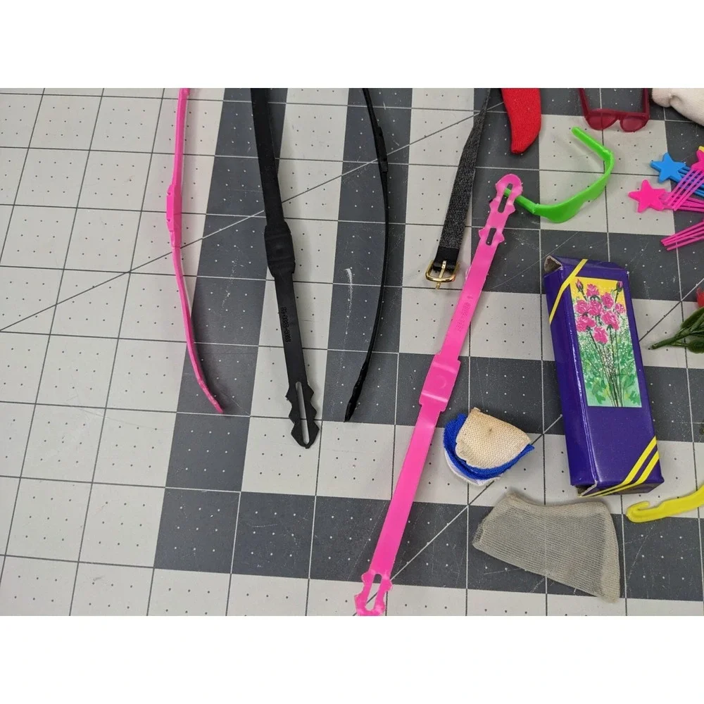 Fashion Doll Accessories Lot Vintage Hats‎ Hangers Belts Parasol Hair
